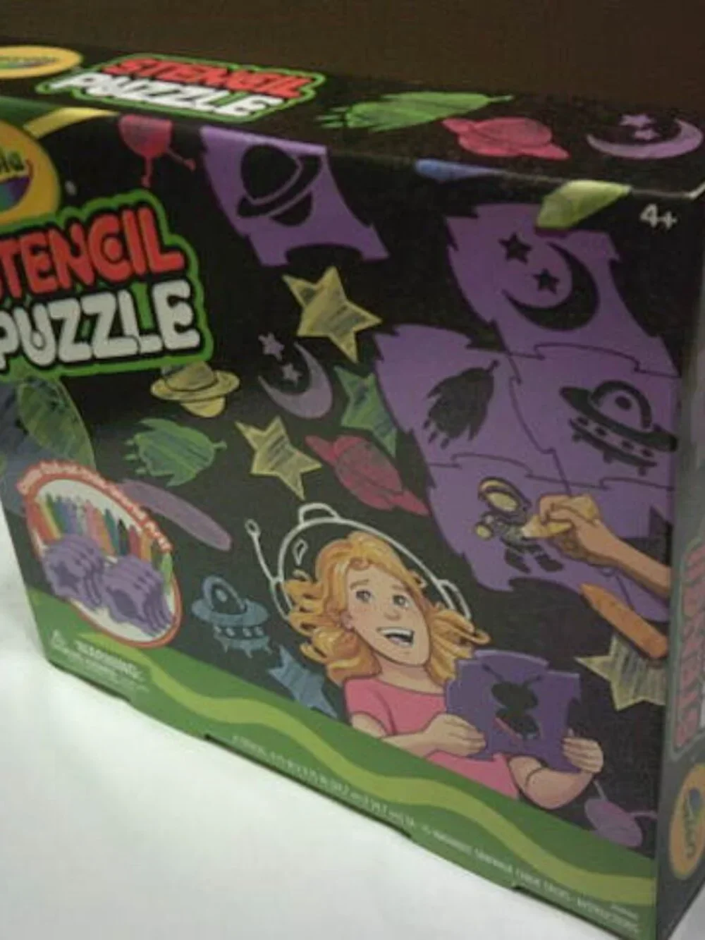 NEW CRAYOLA STENCIL PUZZLE OUTDOOR SIDEWALK FUN AGES 4+ WASHABLE CHALK GREAT 🎁